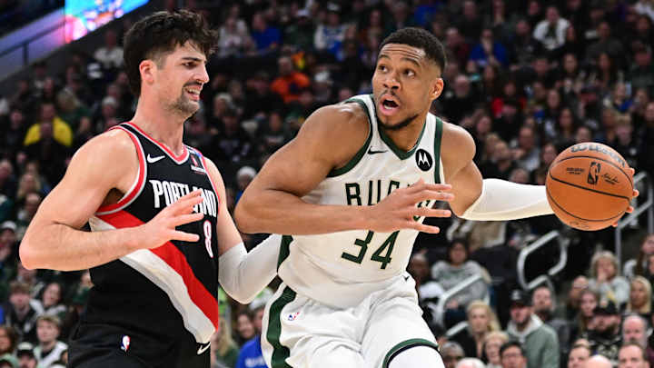 Bucks Notes: Giannis Antetokounmpo Refutes Owner’s Claim, Away From Team, Full Roster Revealed