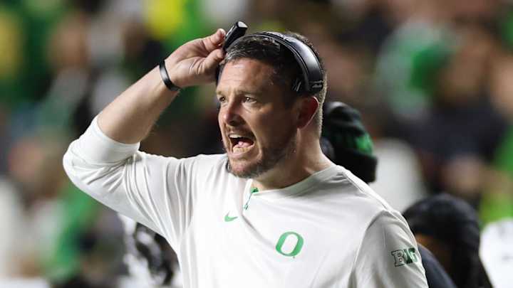 Biggest Winners, Losers From Oregon’s Resounding Win Against Rutgers