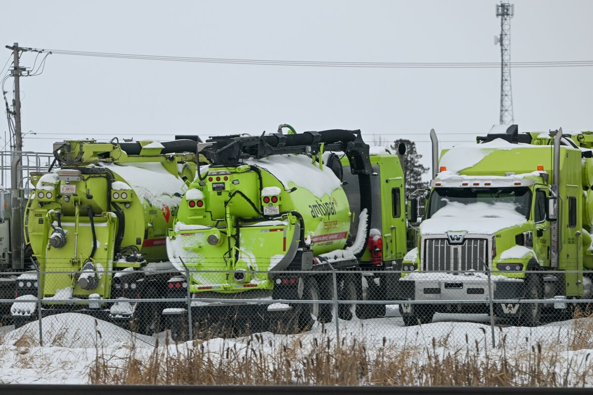  Brazil’s Ambipar Seeks Bankruptcy in Latest Credit Market Jolt