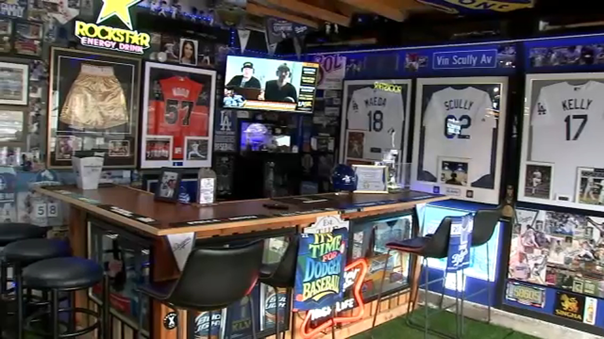 Inside one SoCal ‘fancave’ that caught the eye of Dodgers Nation