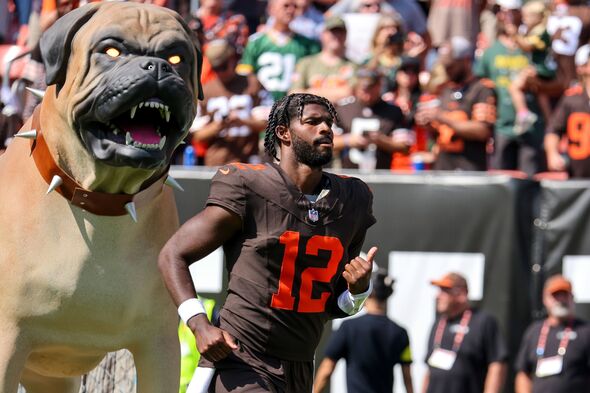 Shedeur Sanders ‘should be embarrassed’ as NFL legend slams Browns footage