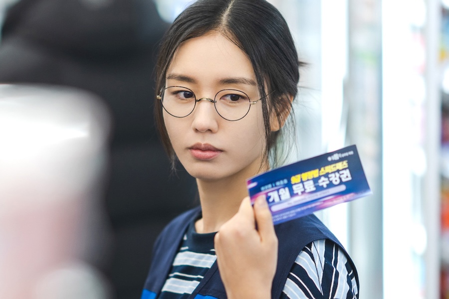 Ahn Eun Jin Transforms Into A Part-Timer Who Is In Desperate Need Of A Job In New Drama “Dynamite Kiss”