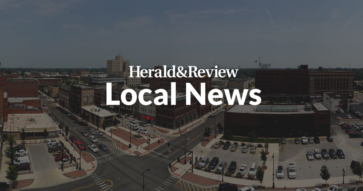 Teenage robbery suspect flees with pizzas but is seen and videoed, police report