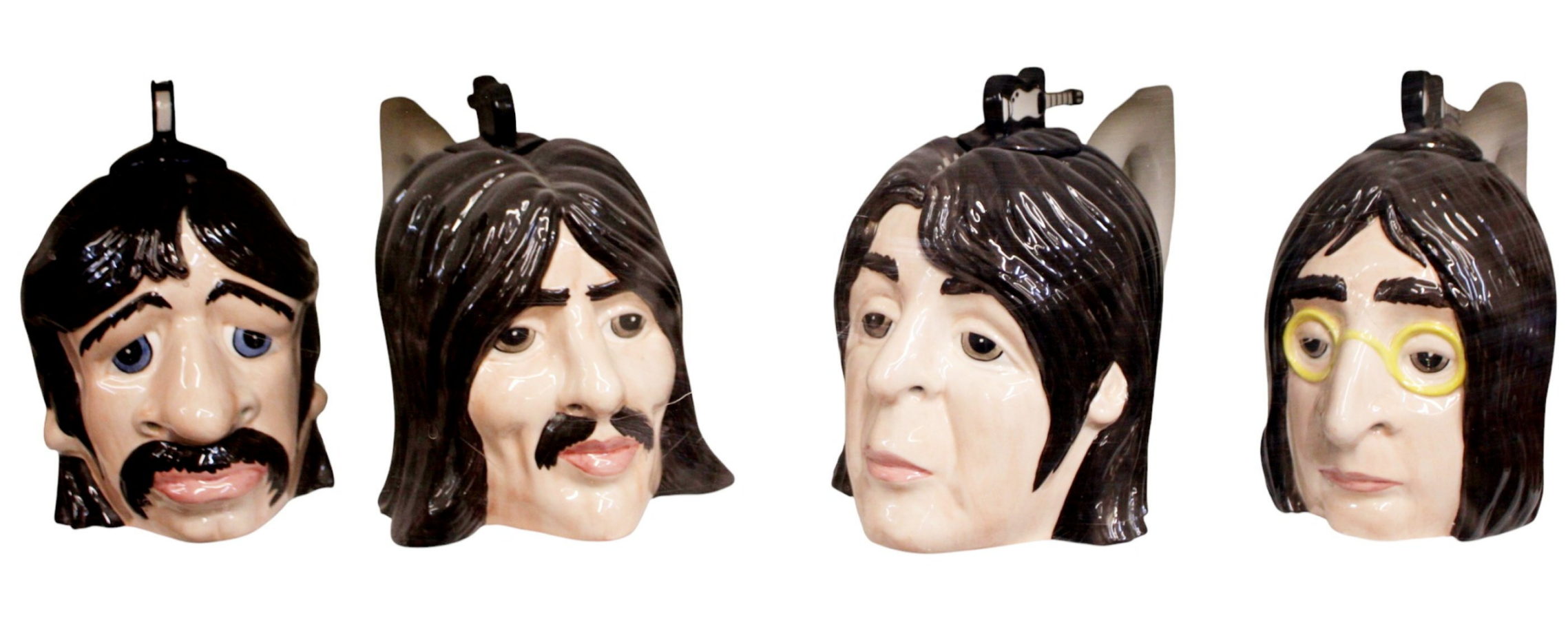 Largest collection of teapots to fetch thousands at auction