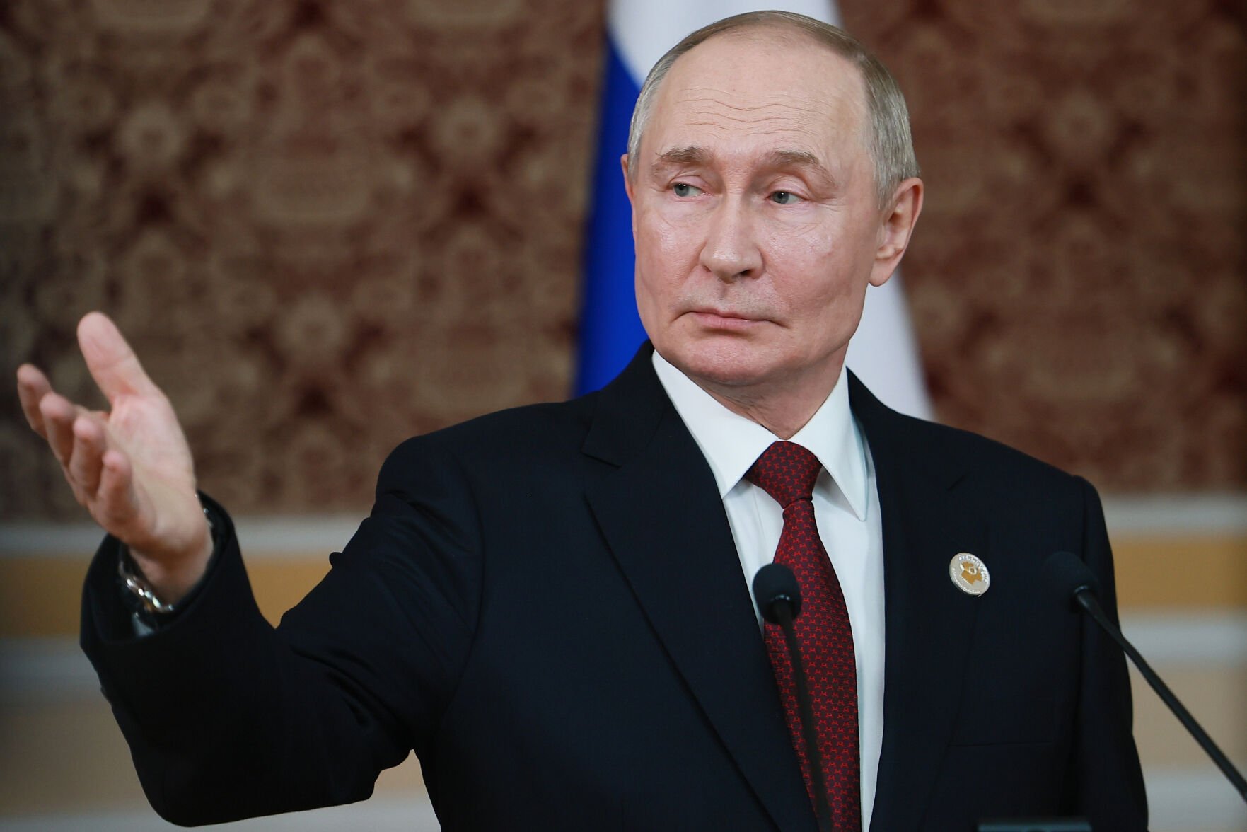  Putin praises Trump’s peace efforts despite failing to win the Nobel prize