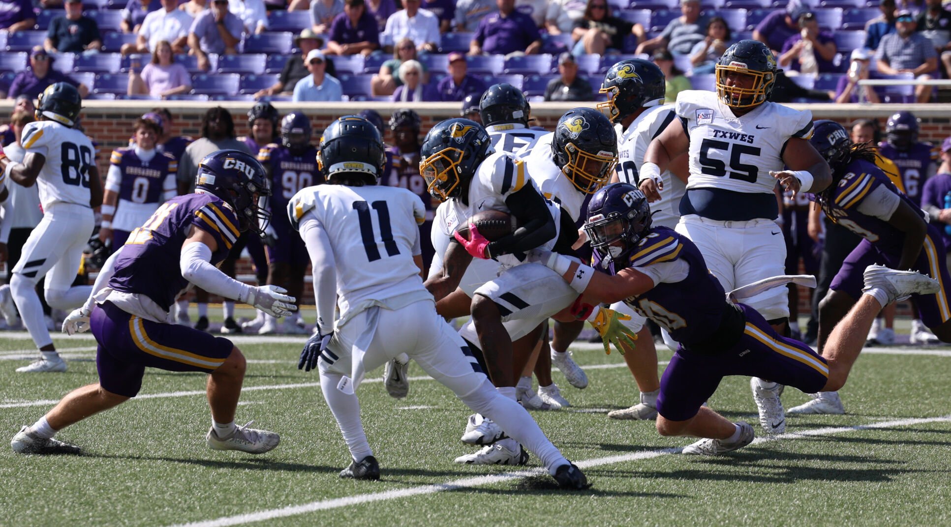 Legg, Brzezinski help UMHB get back on track