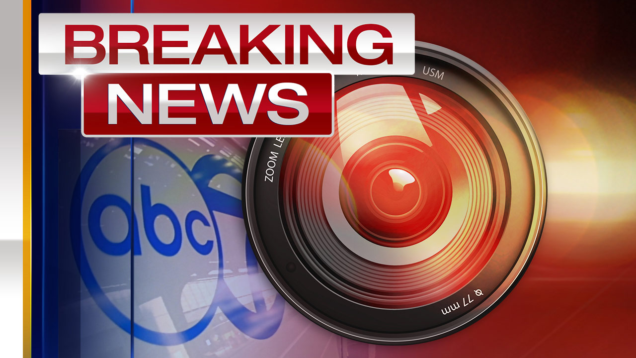 Crews searching for missing boater in Fox Lake, sheriff’s office says