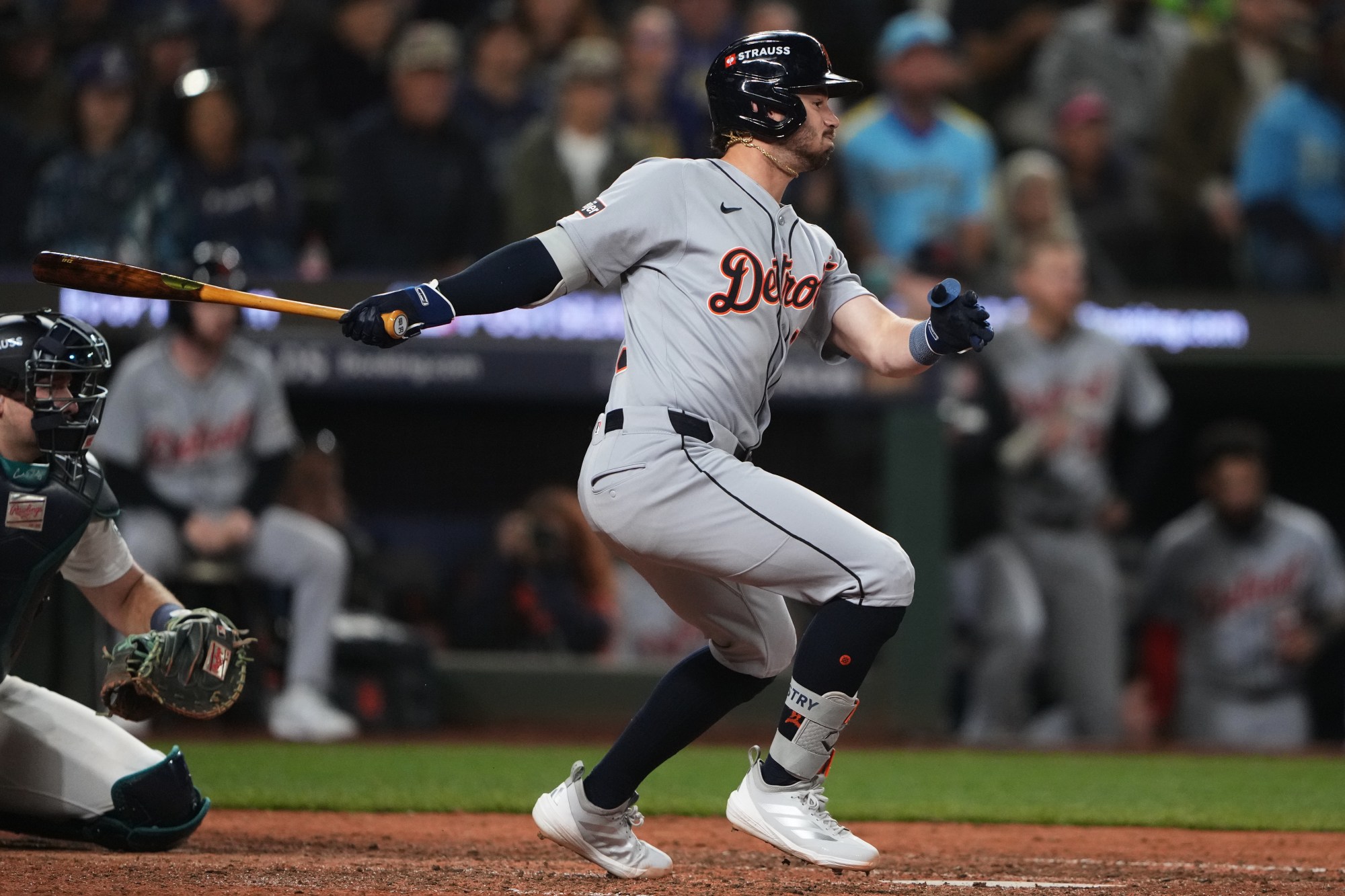AL Division Series: Former Dodger Zach McKinstry lifts Tigers past Mariners in 11 innings