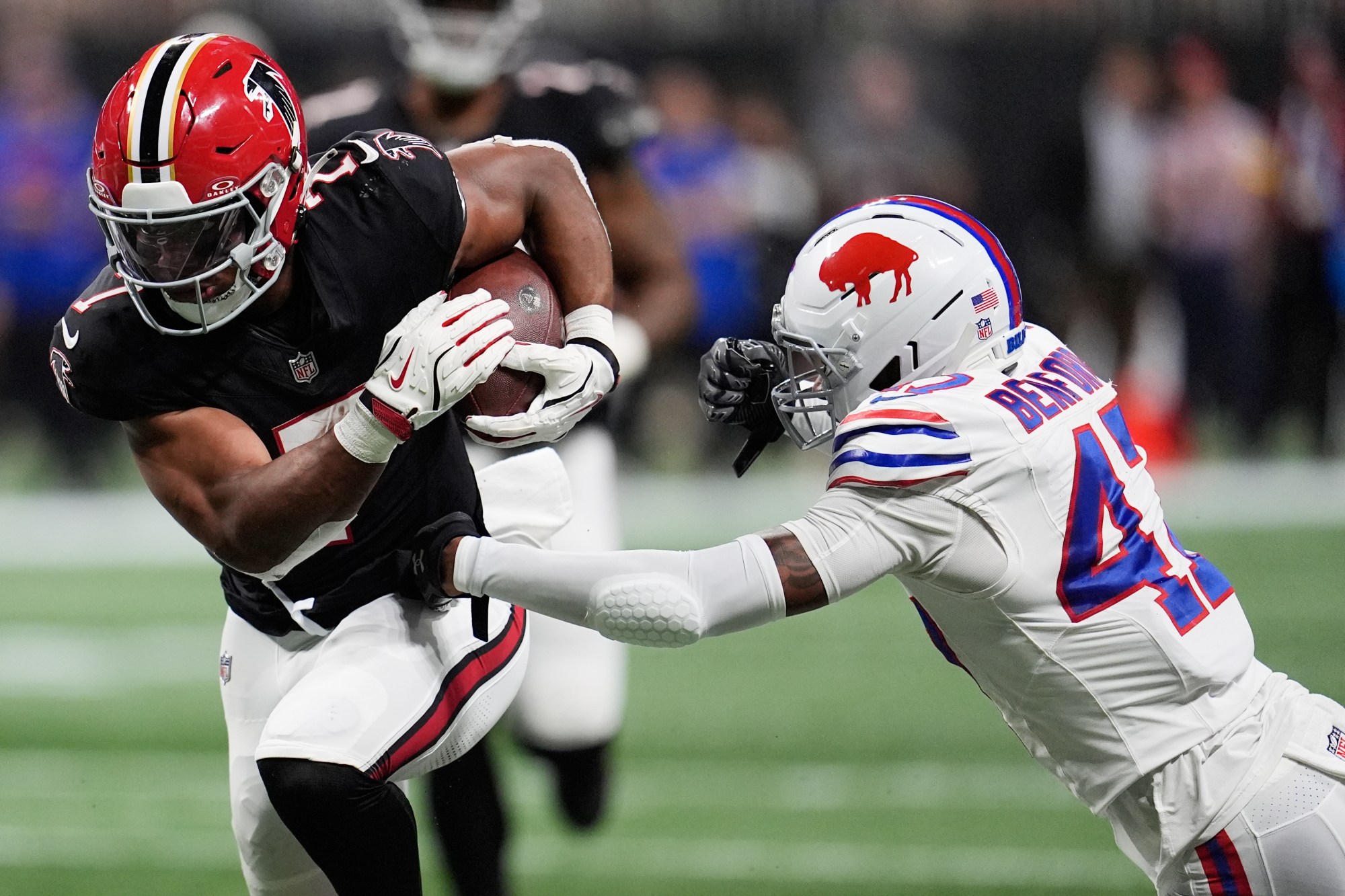 Bijan Robinson fuels Falcons’ upset of Bills