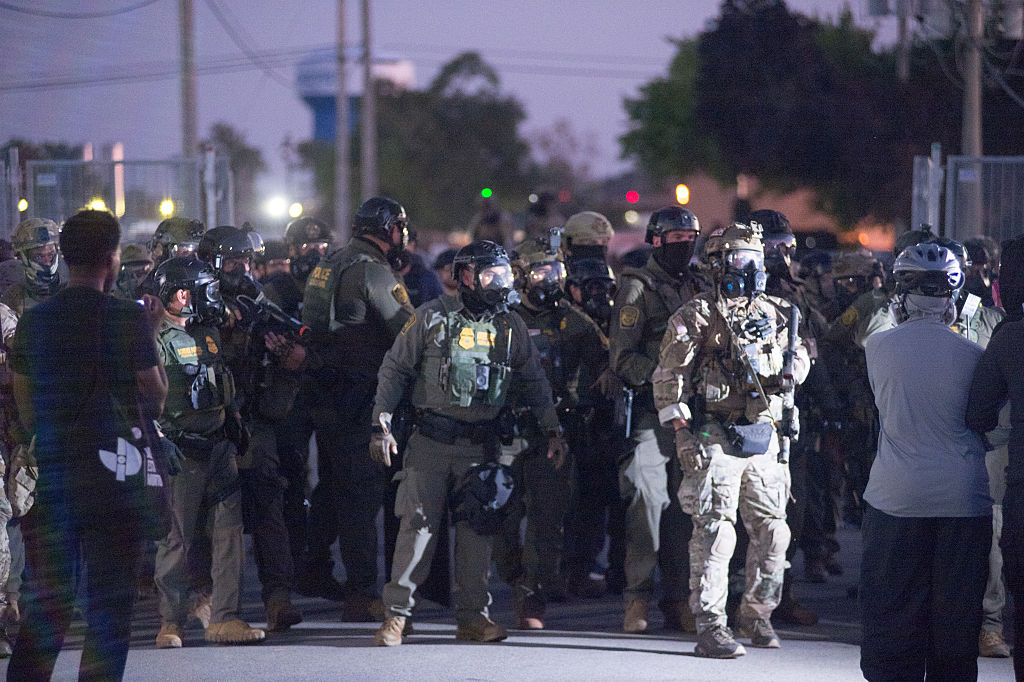 ‘Military-Style’ ICE Raid On Chicago Apartment Building Shows Escalation in Trump’s Crackdown