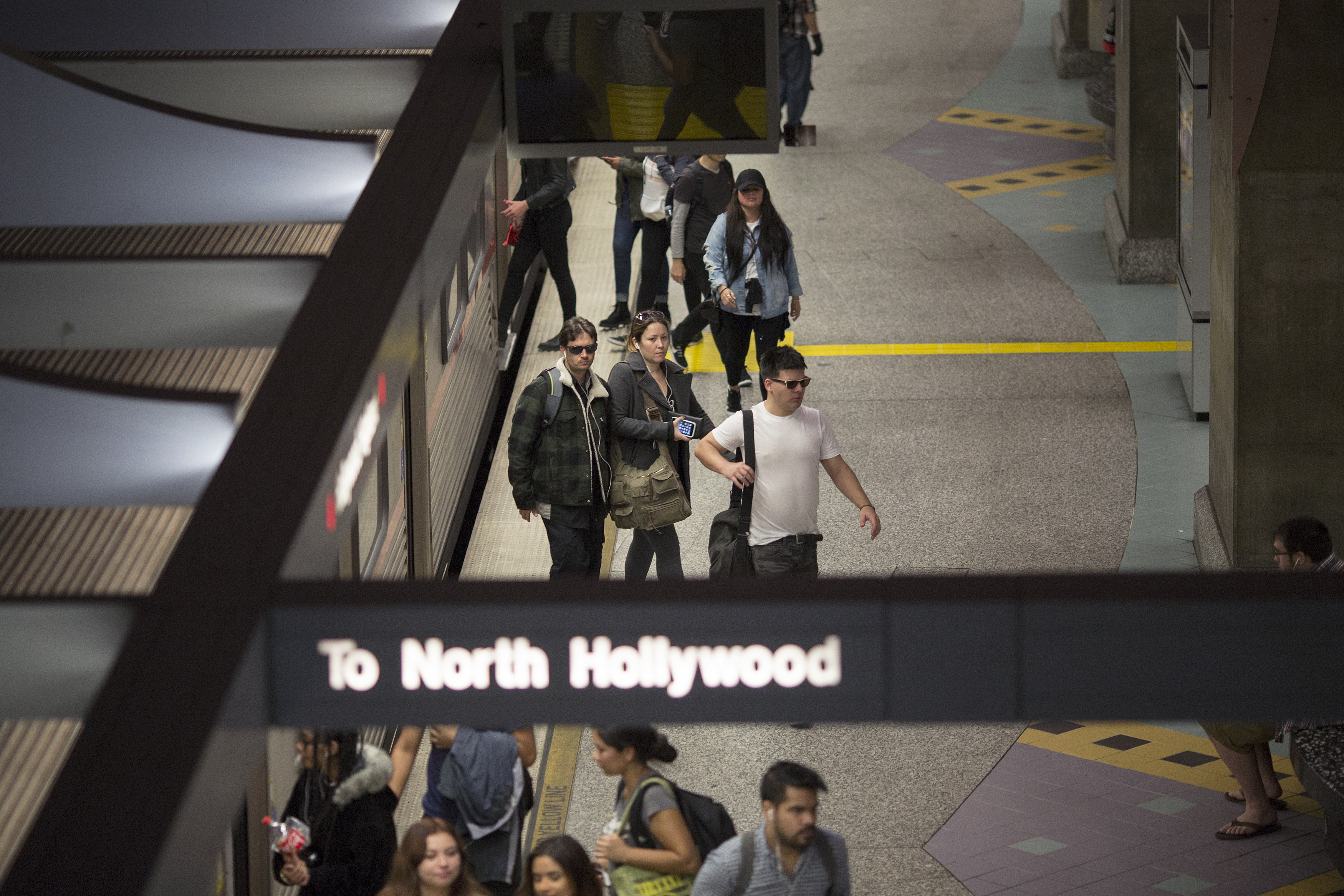 Tap-to-exit program returning to LA Metro’s North Hollywood station