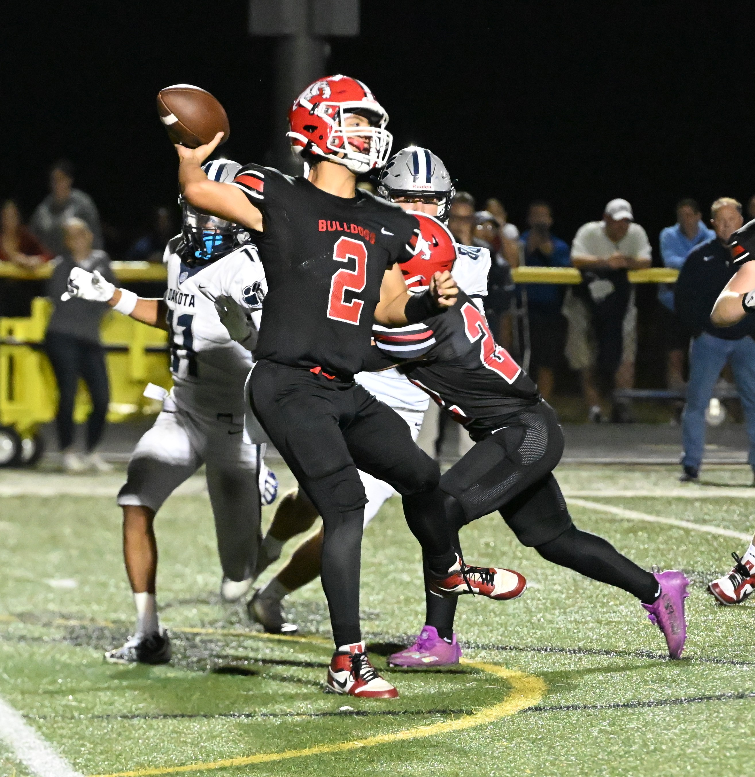 Photo Gallery of the Romeo vs. Macomb Dakota MAC Red Division football game