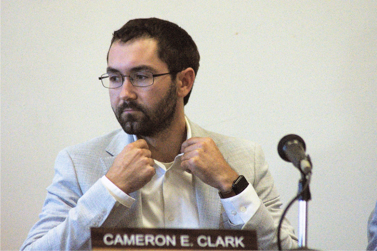 Houlton officials take no action on town manager after arrest