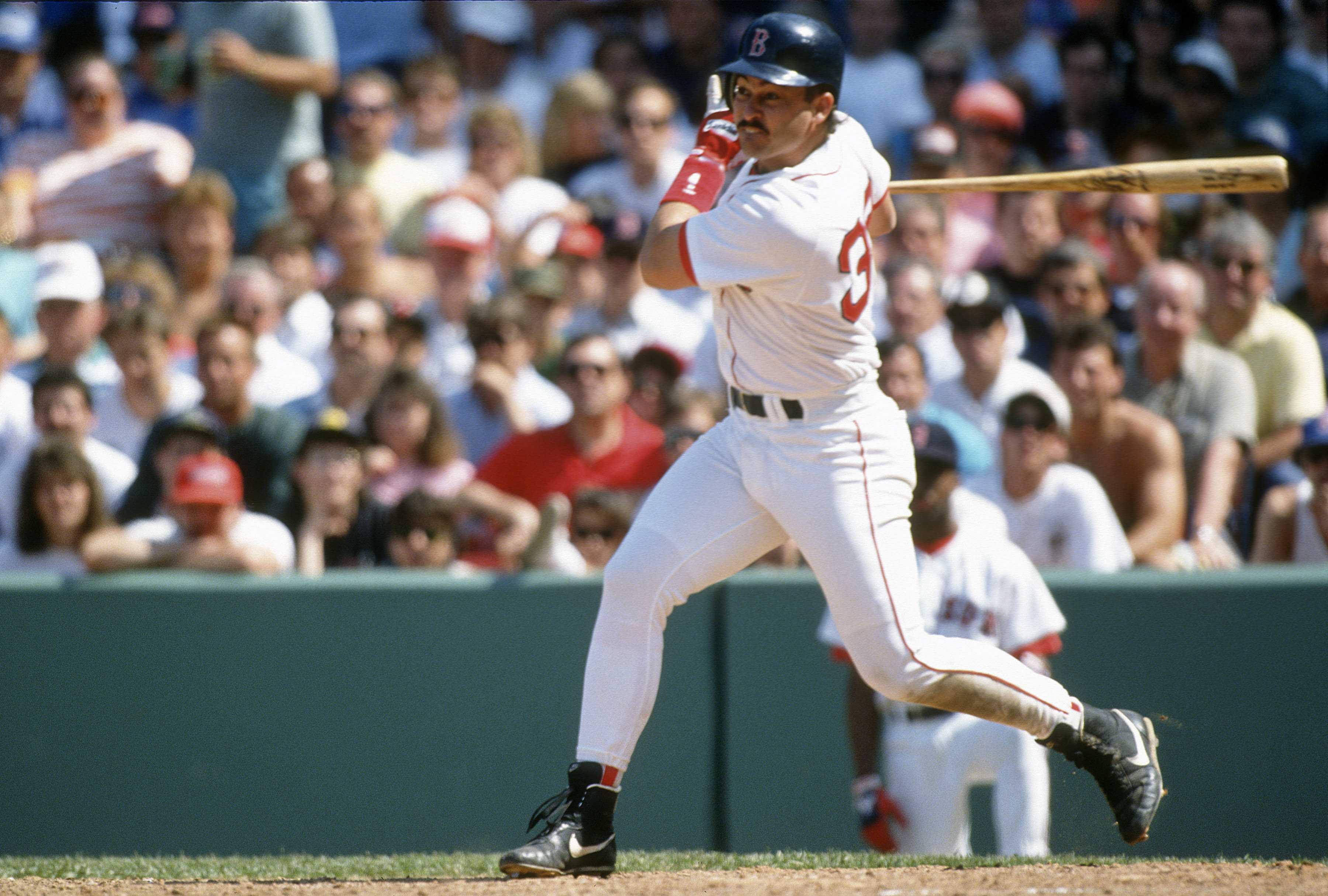 Red Sox Hall of Famer Mike Greenwell dies after cancer battle