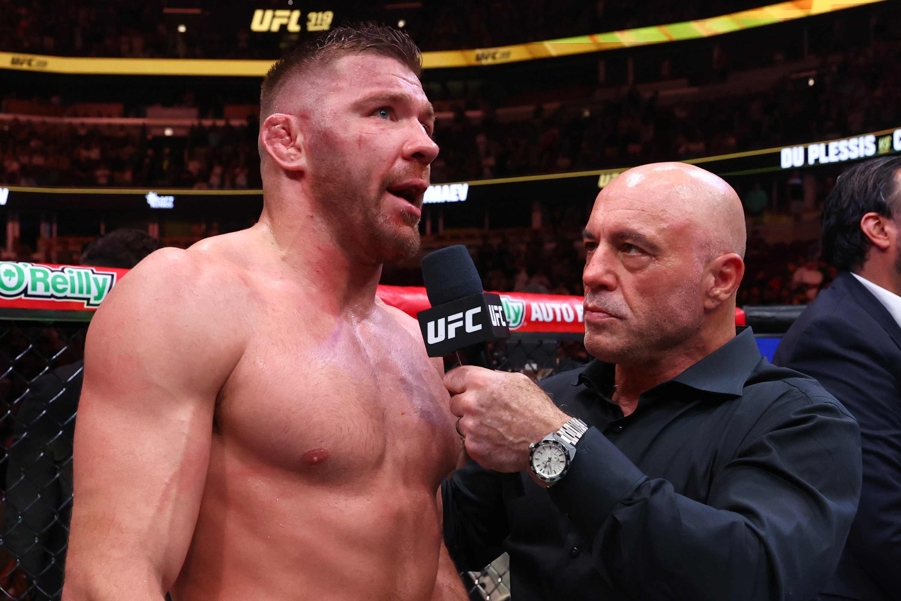 Foe to friend? Dricus Du Plessis backs former rival Alex Pereira at UFC 320