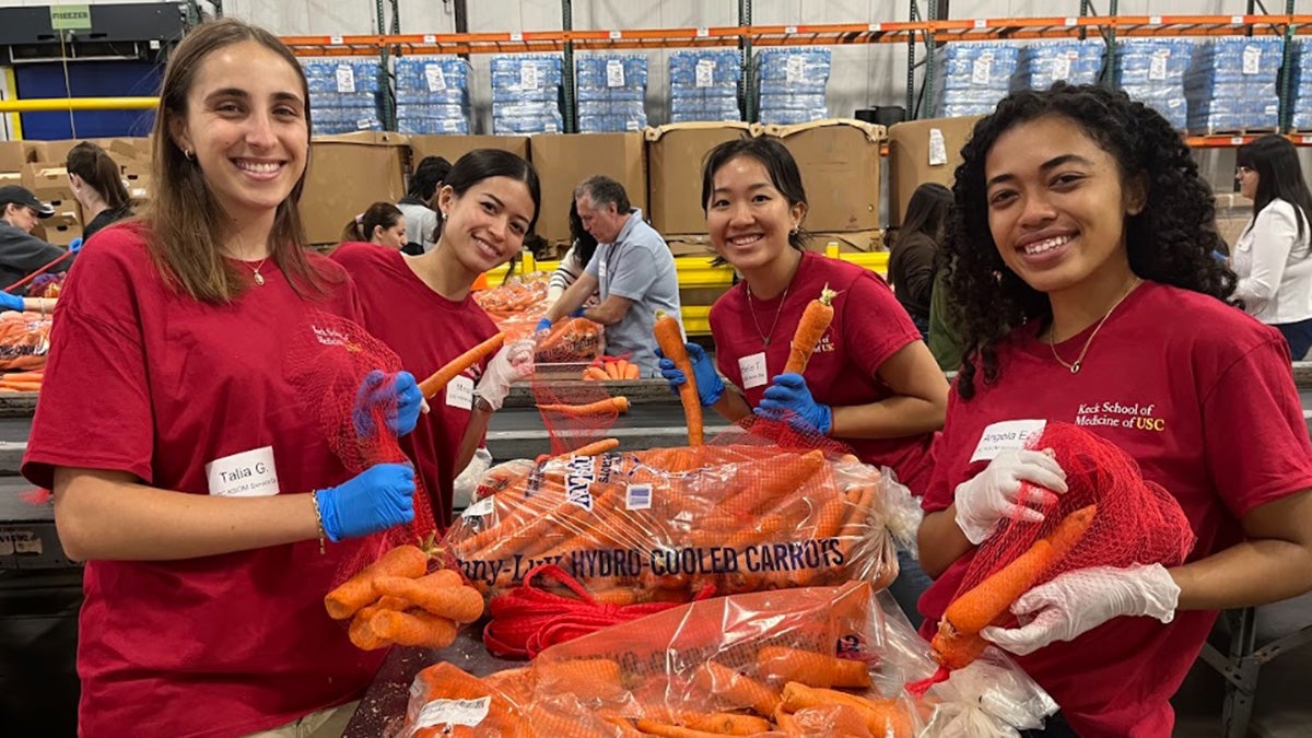 Keck School of Medicine receives national honor for community engagement