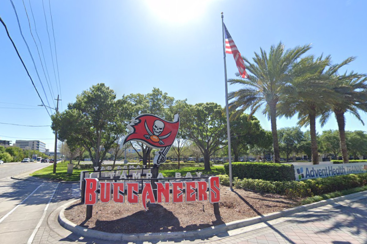 Tampa Bay Buccaneers Surge to 5-1 with Commanding Win Over 49ers, Face Injuries Ahead of Detroit Showdown