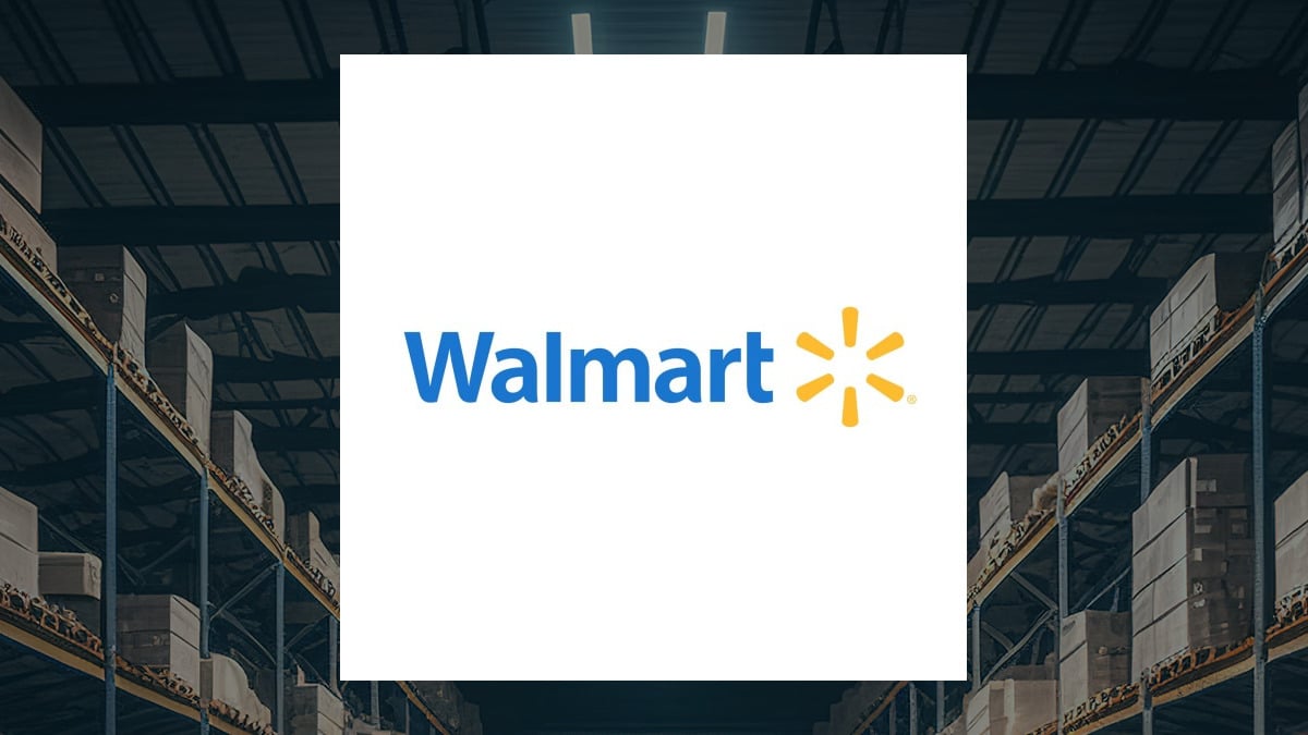  First County Bank CT Decreases Stake in Walmart Inc. $WMT