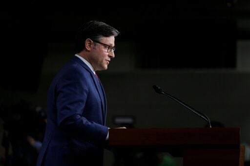 Asian stocks rise as record US shutdown nears end