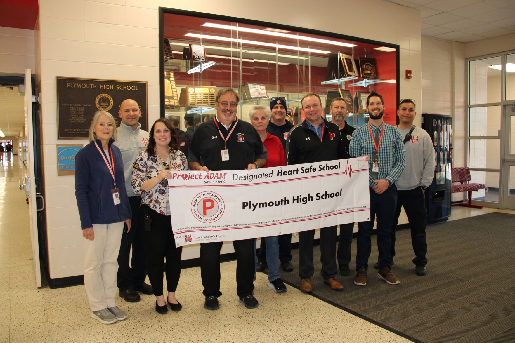 A Chicago street vendor couple has a defiant response to immigration arrests: Stick to the routine