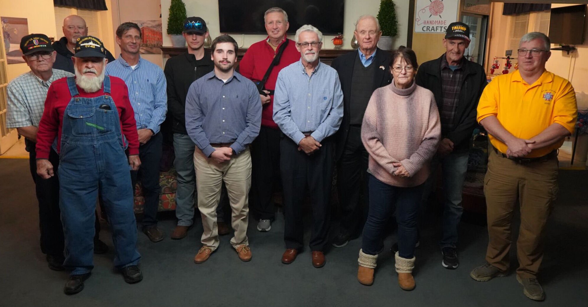 Guild presents veterans with quilts