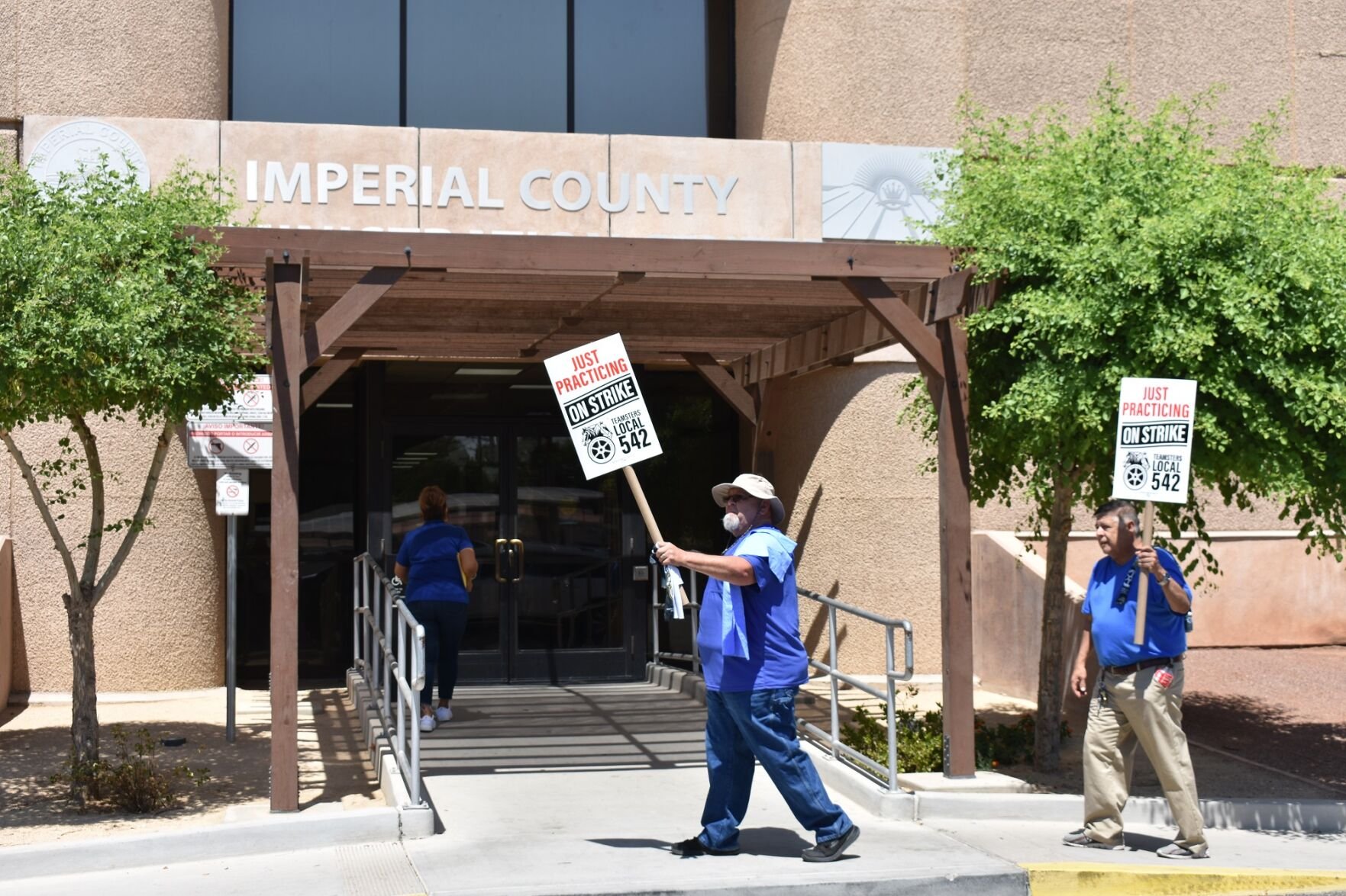 Imperial County Board of Supervisors Approves MOU with Teamsters Local 542