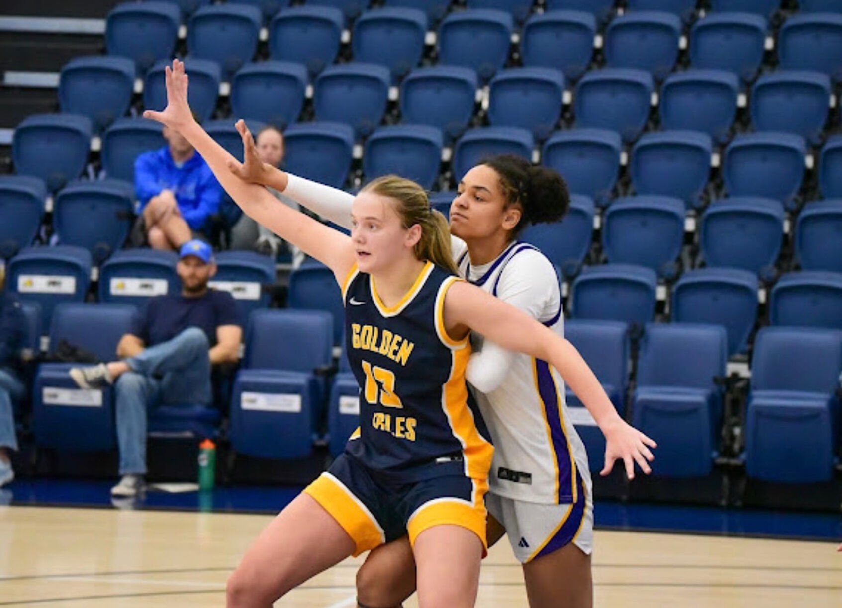 LCCC redshirt sophomore Hannah Briskey powering Golden Eagles to start season