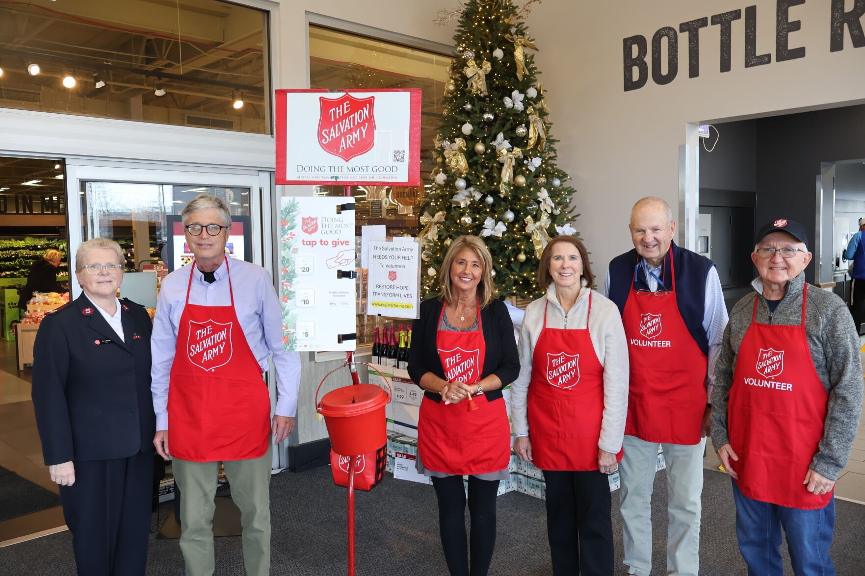 Salvation Army kicks off red kettle campaign