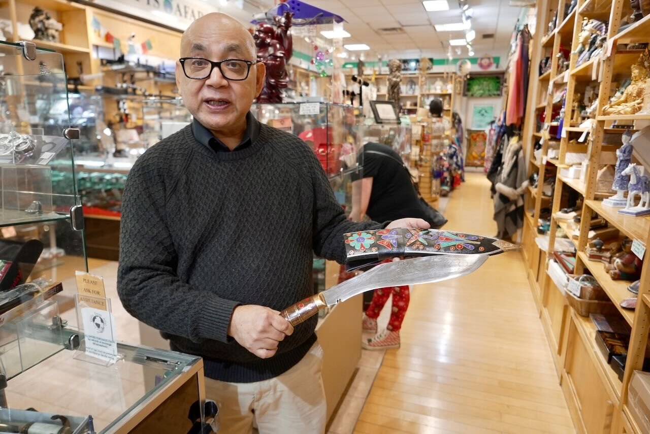 This could be your last chance to shop at Lloyd Center mall for the holidays