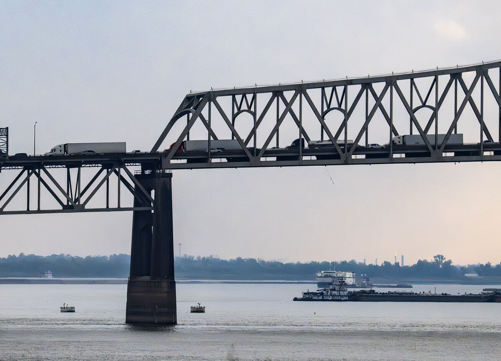 Would a new Mississippi River bridge fix Baton Rouge traffic? Here’s what officials are debating.