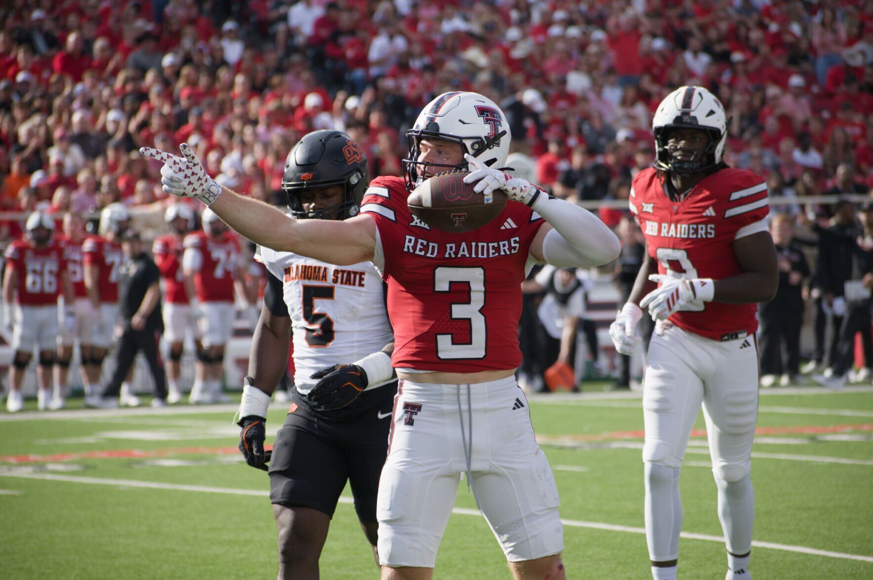 BIG 12 NOTEBOOK: Looking at Big 12 title game, CFP scenarios entering final week of regular season