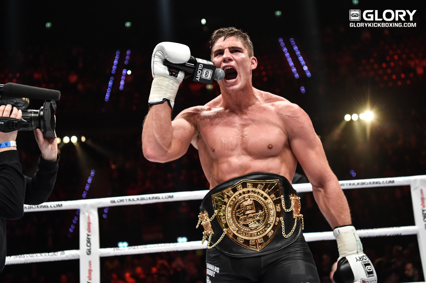 Rico Verhoeven vacates GLORY heavyweight title after 12 years as champion but not declaring retirement