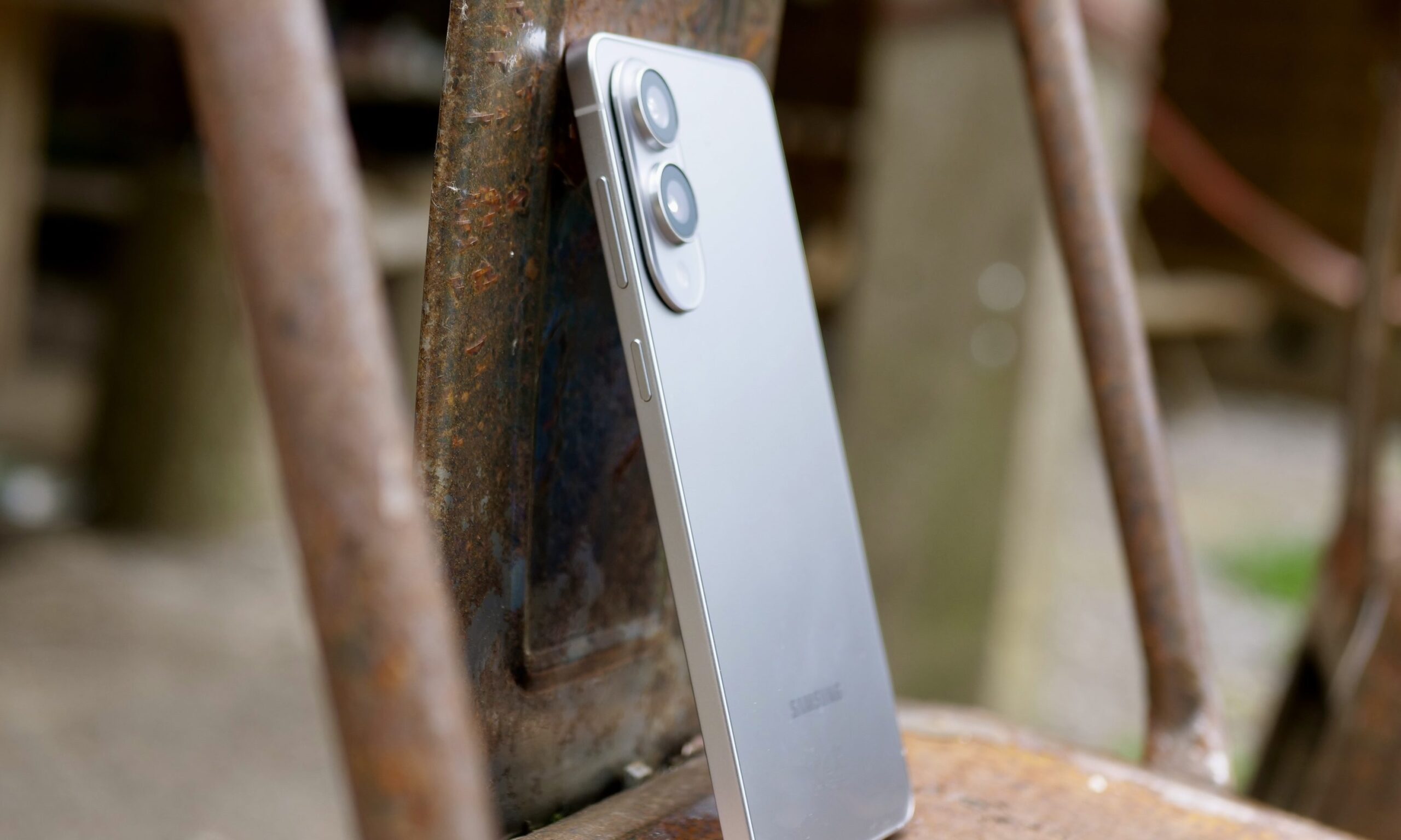 Samsung must make the Galaxy S26 Edge, not cancel it