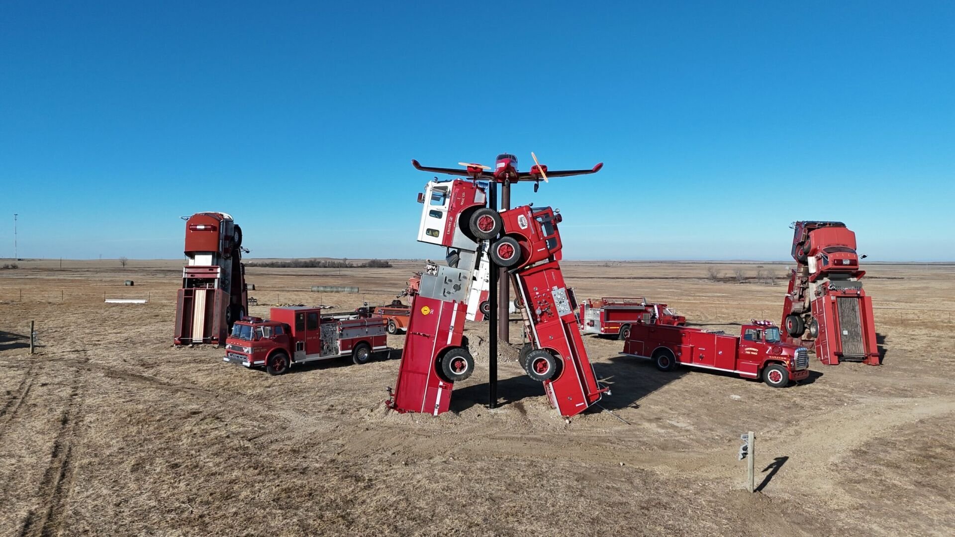 Competition for Nebraska’s ‘Carhenge’ rises near South Dakota’s Badlands