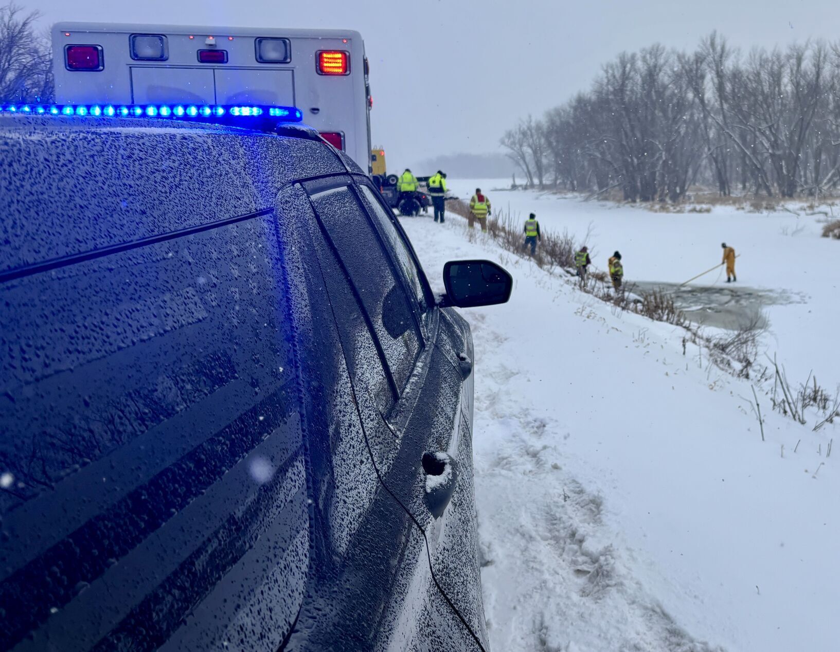 Truck crashes into Mississippi River in Buffalo County