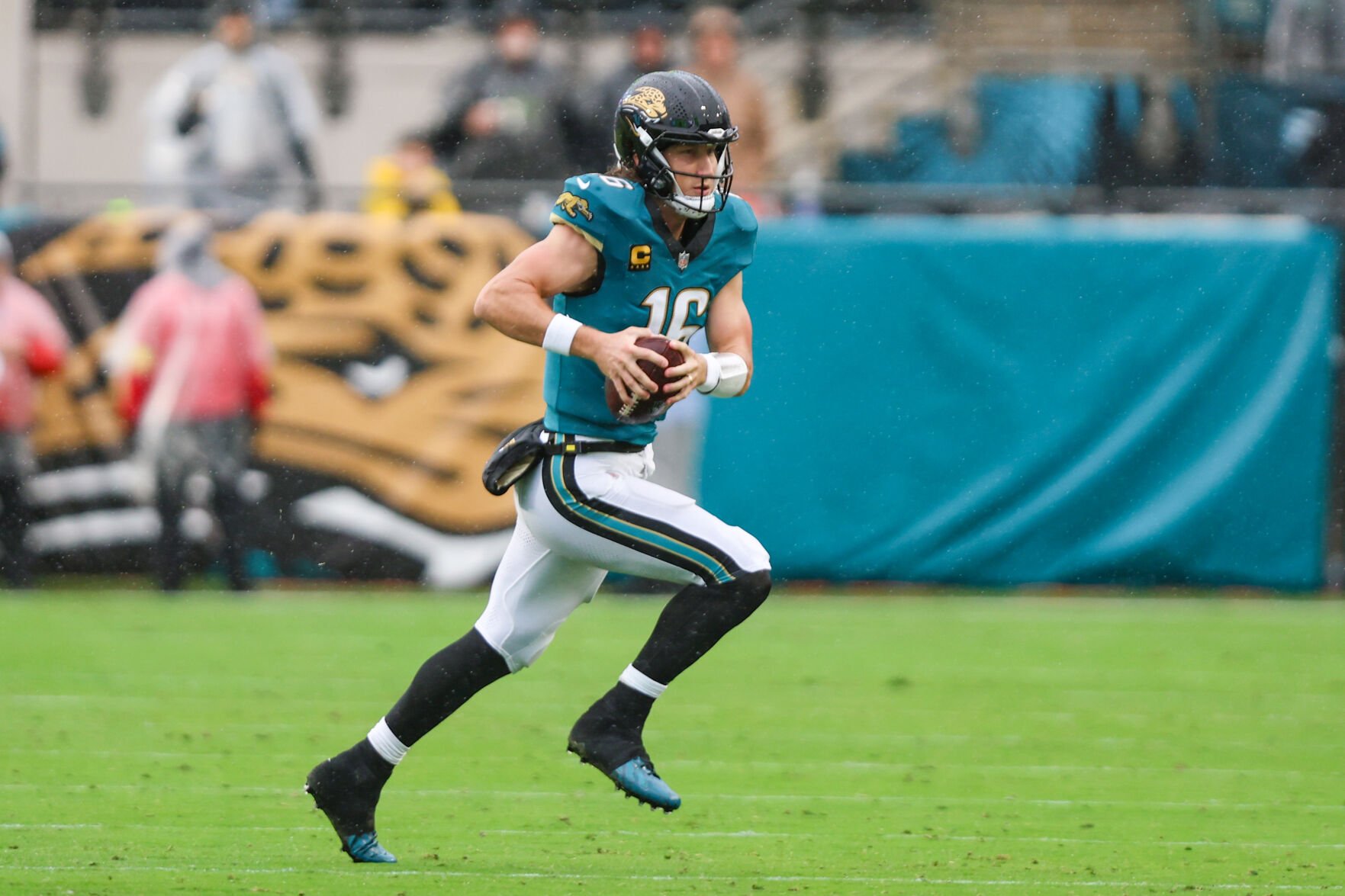 Buffalo News Week 16 staff picks: Broncos host Jaguars in game with big AFC playoff ramifications