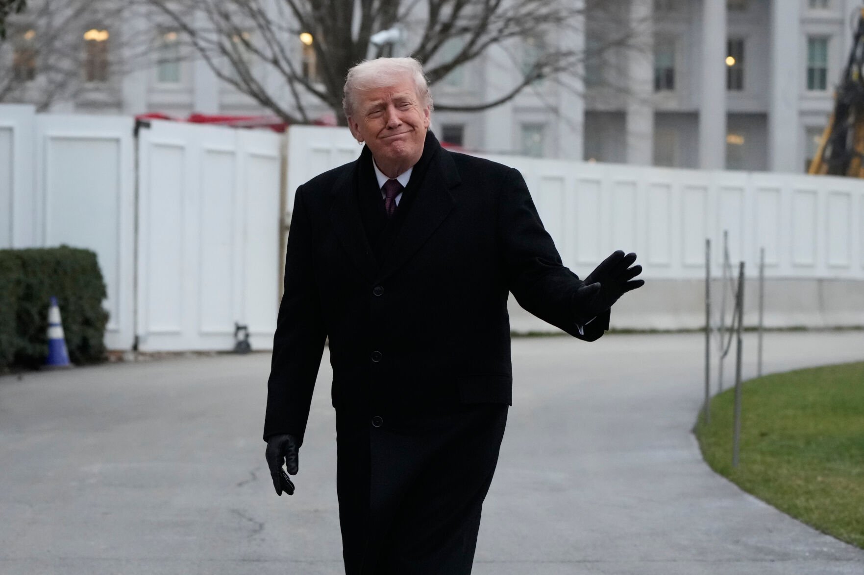 LIVE: Trump announces bonus for troops, boasts about strong economy