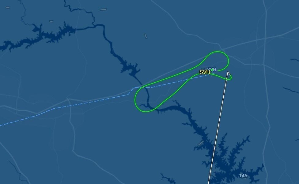 Where was the plane that crashed in Statesville, North Carolina, planning to go?