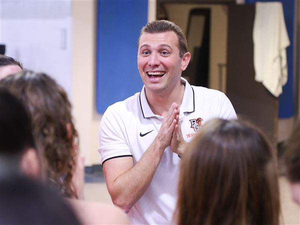 Sunday Chat with BGSU swimming and diving head coach Tanner Barton