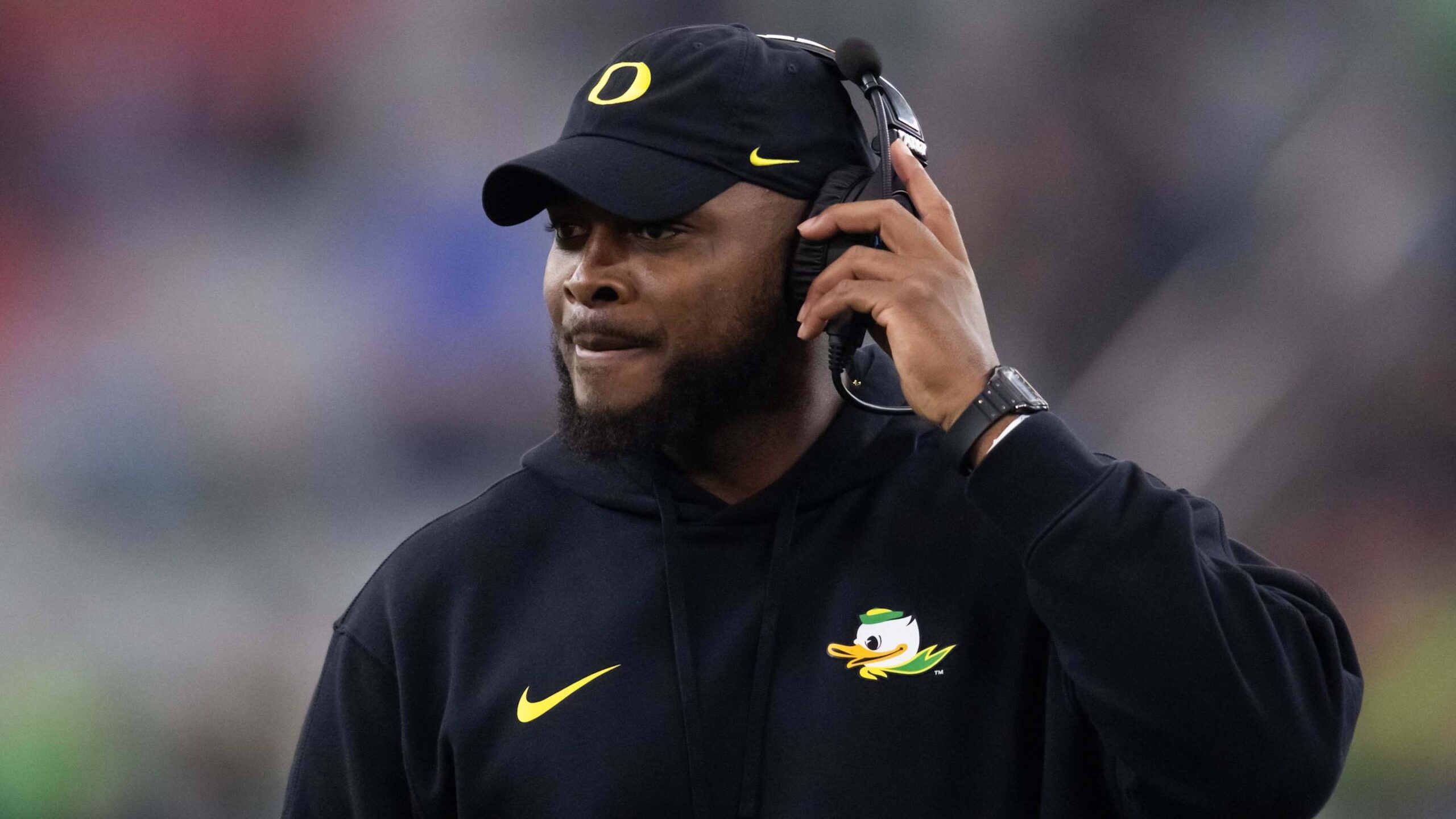 Oregon Ducks Pushing for Five-Star Offensive Line Recruit