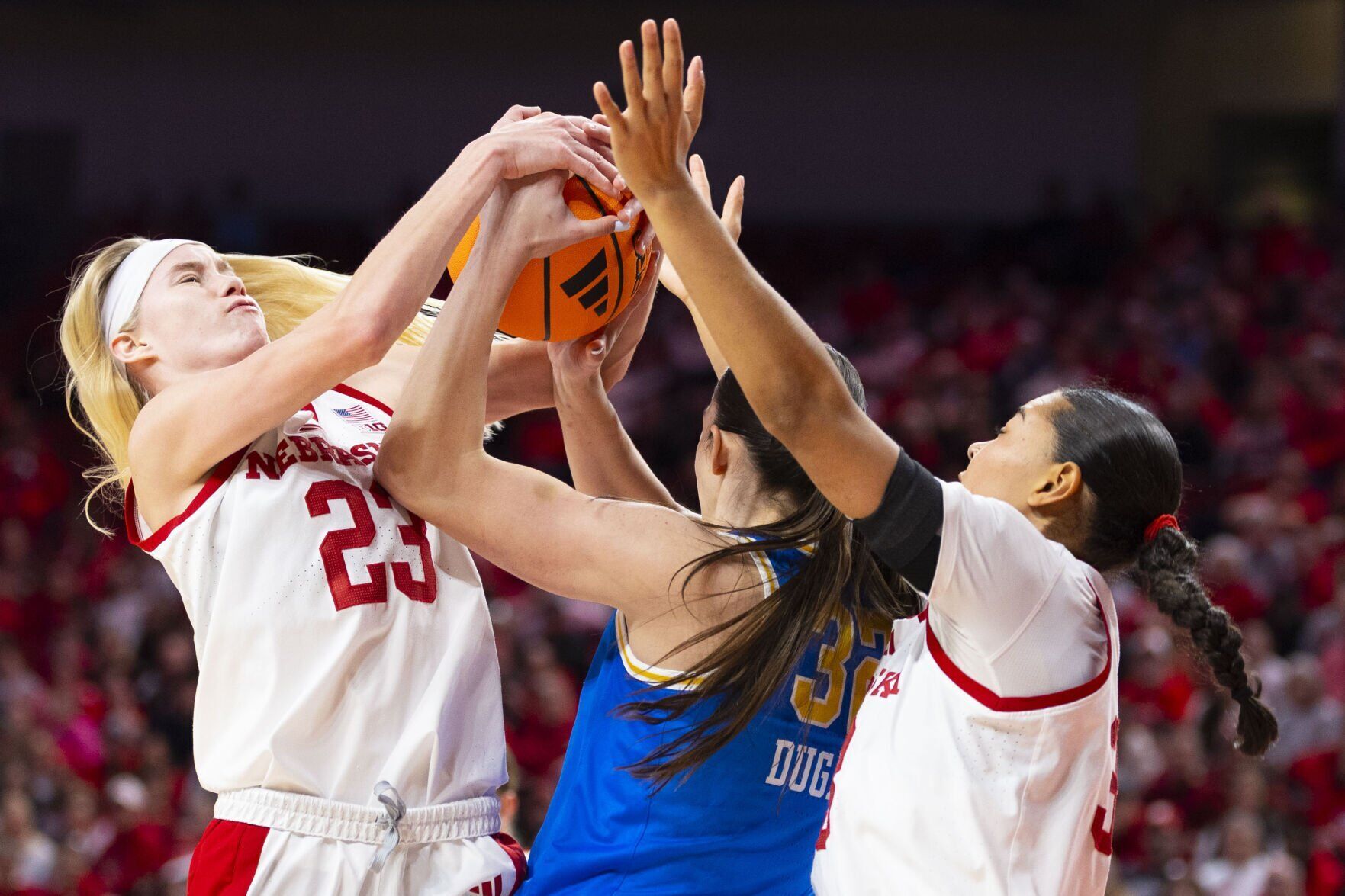 Nebraska women’s basketball needs answers on the glass as losses mount