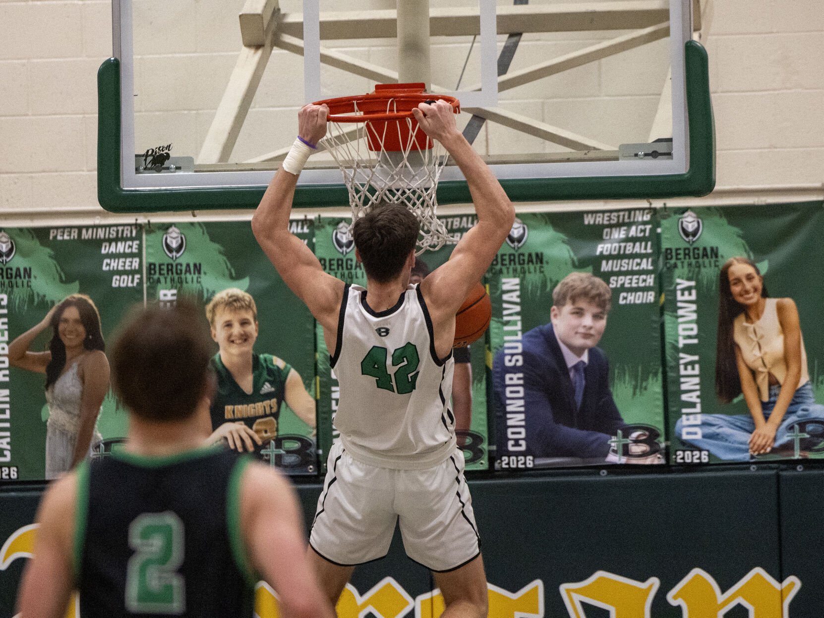 Bounce back third quarter keeps Bergan boys perfect