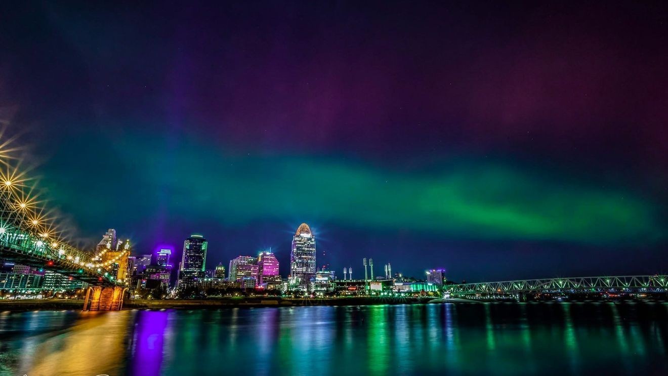 Aurora Surprise: Northern Lights paint the Tri-State sky