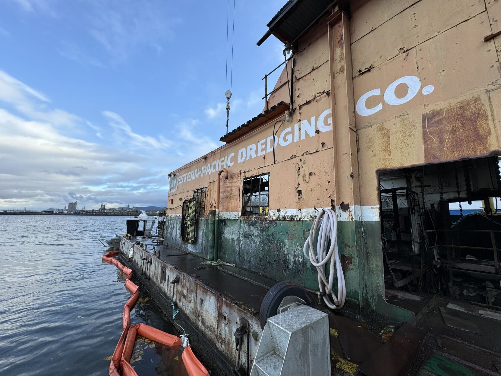 Oregon Cracking Down on Abandoned Boats