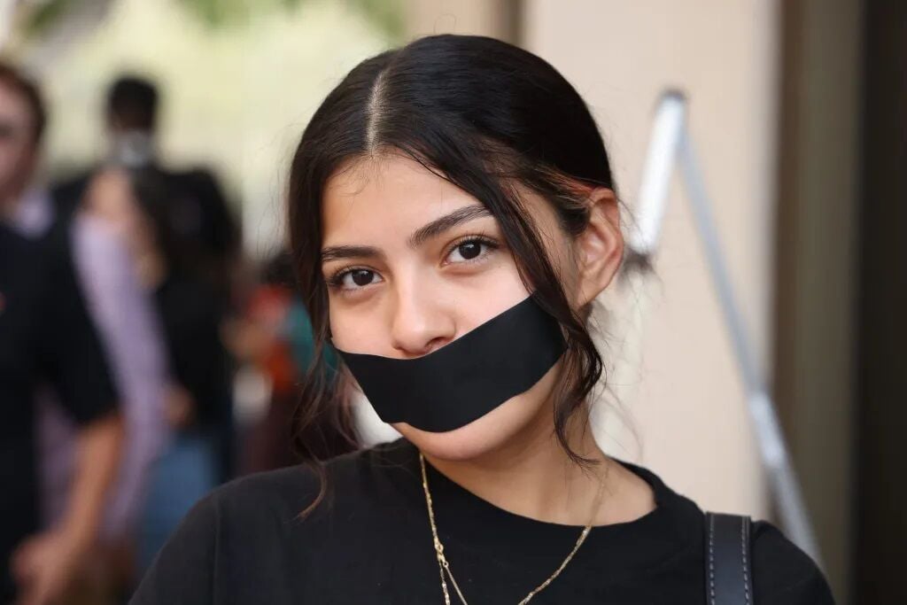 Protests erupt at Phoenix City Council meeting on response to ICE activity