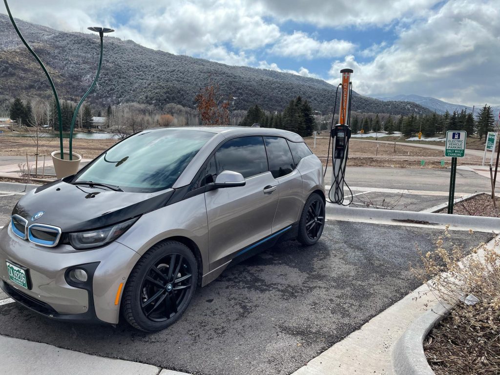 Basalt proposes price for EV charging
