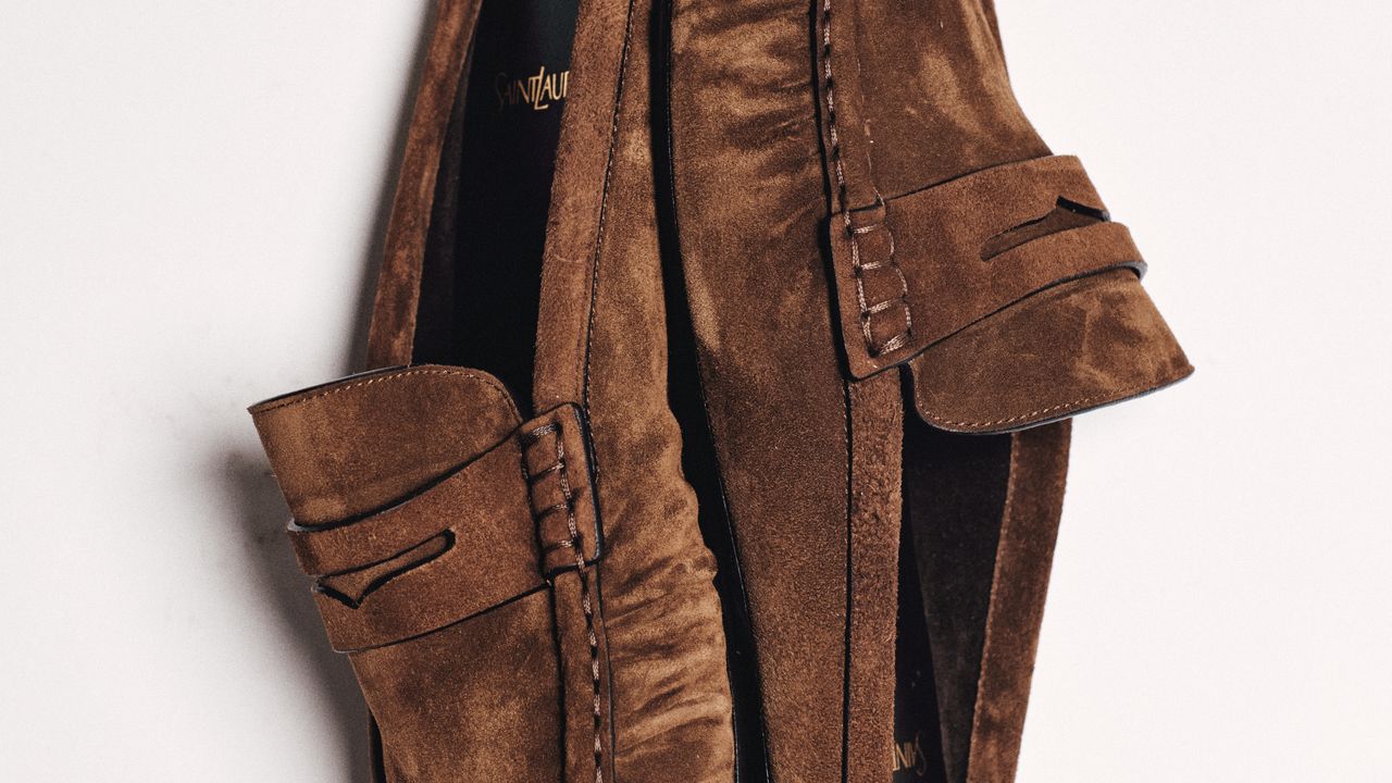 Backless Loafers Are Spring’s Sleekest Shoe Trend—Shop the Best Pairs Now