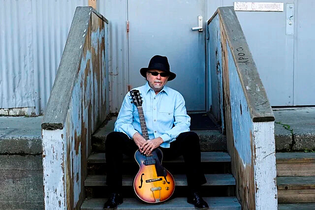 Blues slide guitar legend bringing his trio for Phoenix show