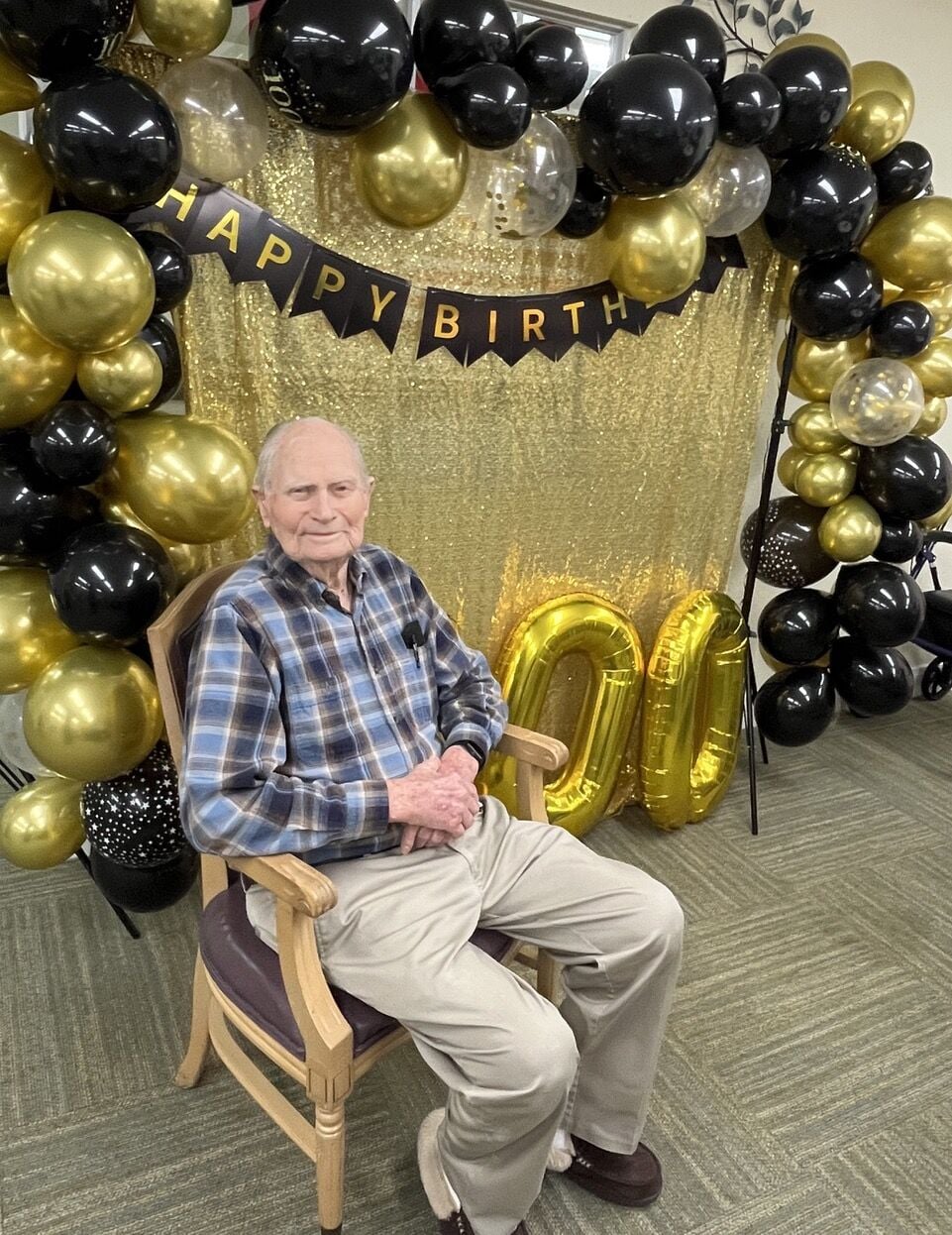 Carriage Inn veteran, engineer celebrates 100th birthday