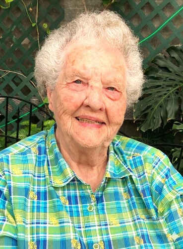 Mary “Darlene” (Murphy) McCray, 95